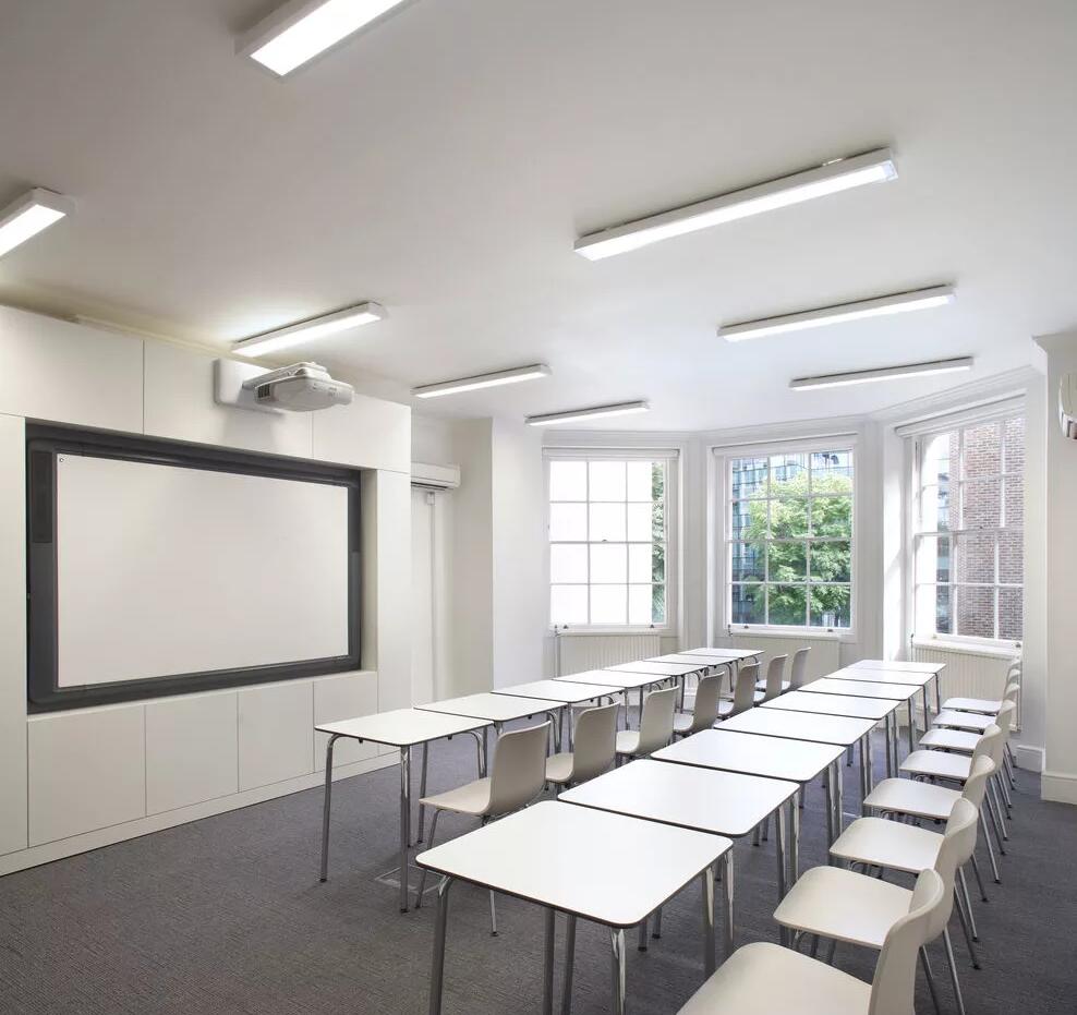 办公椅|现代真皮会议椅|办公家具|设计师家具|哈尔洽谈椅